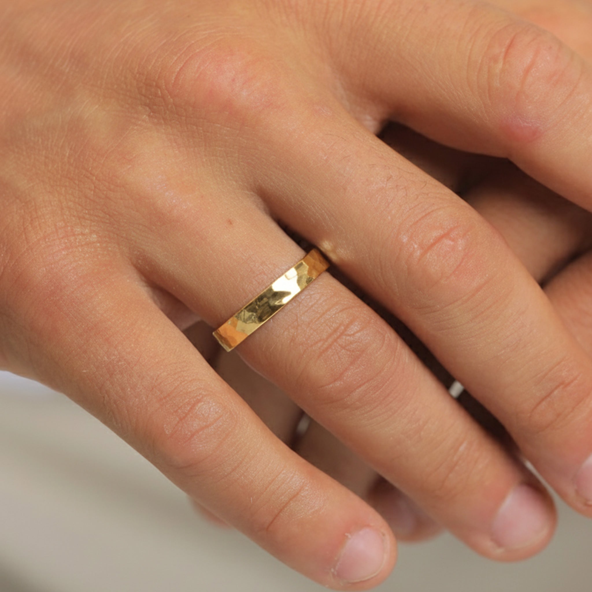 Gold - KUZZOI | Bandring Basic Gehämmert | 925er Sterling Silber vergoldet