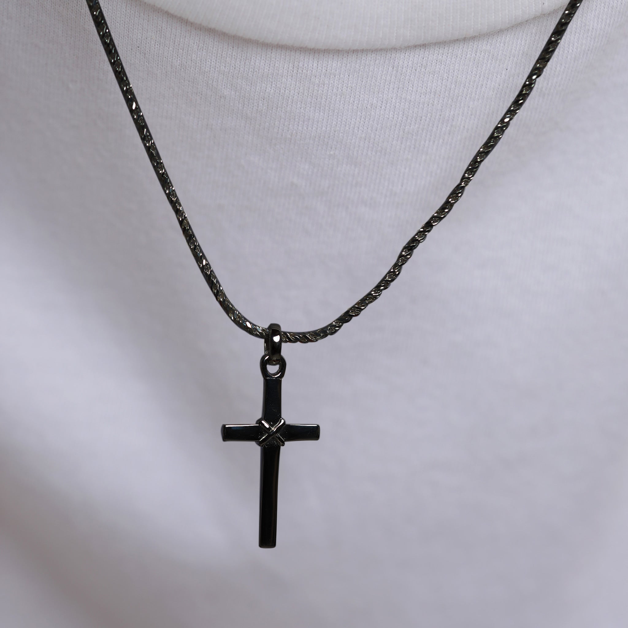 Schwarz - KUZZOI | Kordel-Halskette Anhänger Kreuz | 925er Sterling Silber oxidiert